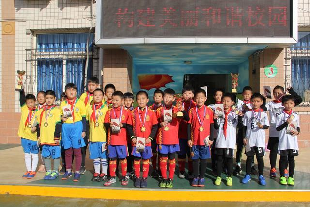 半场-山东泰山暂2-1领先川崎 克雷桑高准翼建功